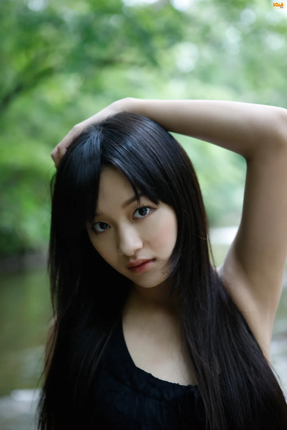 Bom.TVHitomi Miyake, tháng 2 năm 2010 - 14