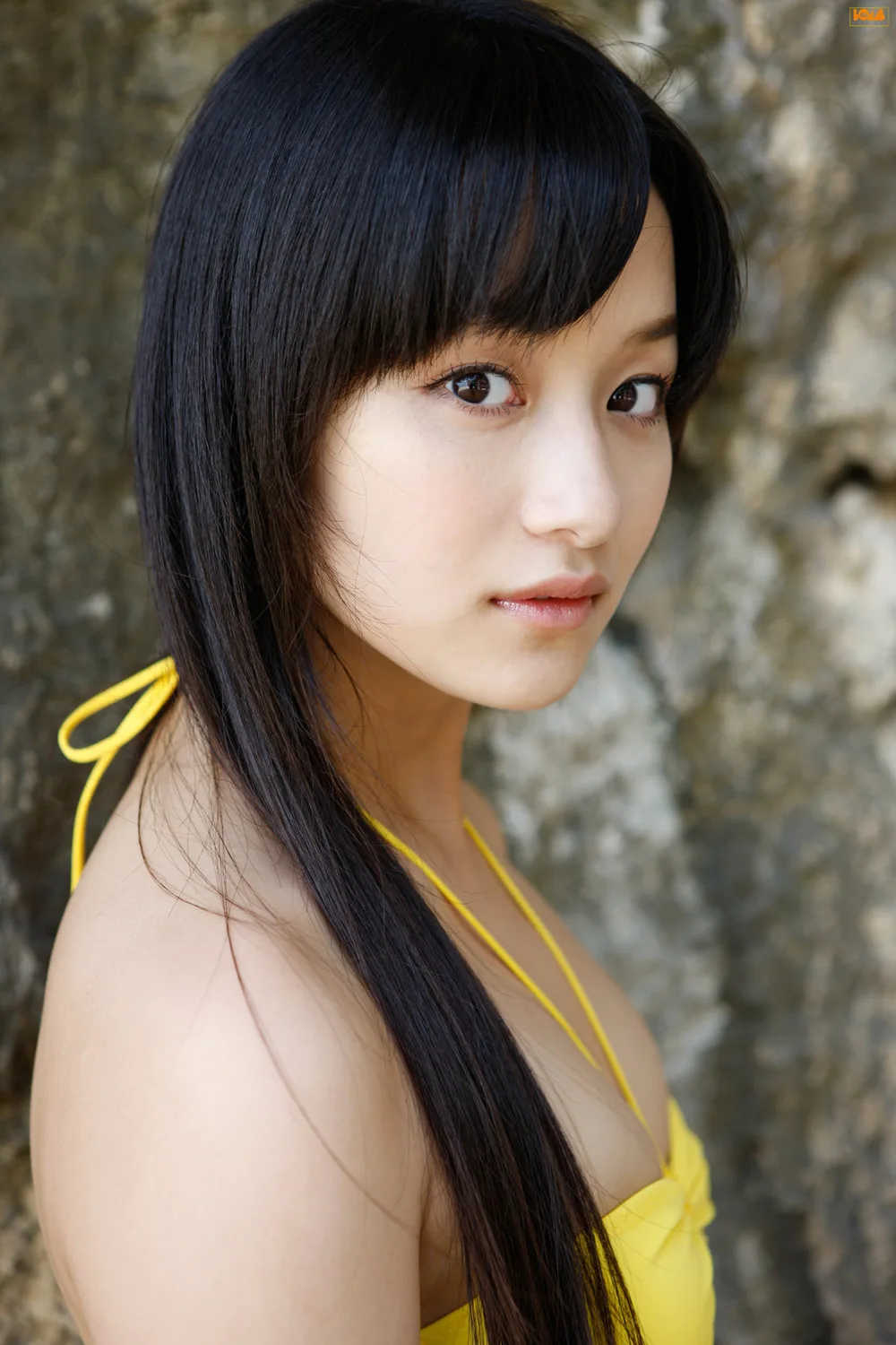 Bom.TVHitomi Miyake, tháng 2 năm 2010 - 4
