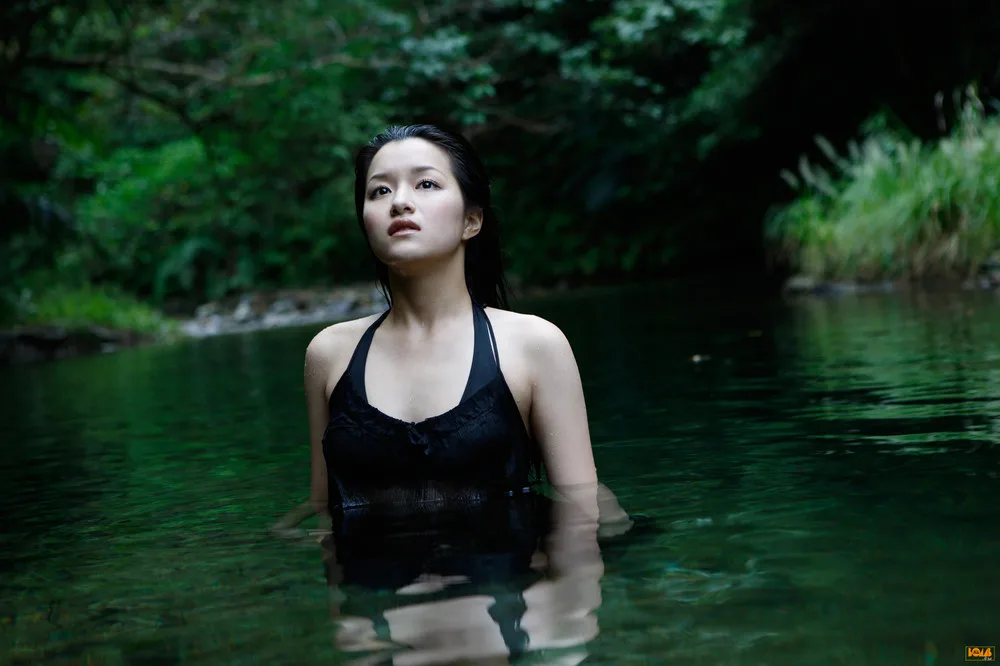 Bom.TVHitomi Miyake, tháng 2 năm 2010 - 18